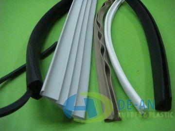 NBR Molding Rubber Parts ,  Oil Wear Resistant Rubber Strip